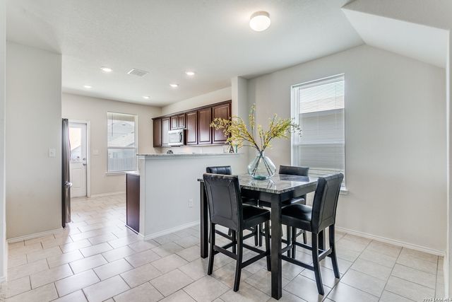 10628 RAYBURN LNDG, San Antonio, TX 78252