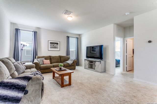 10628 RAYBURN LNDG, San Antonio, TX 78252