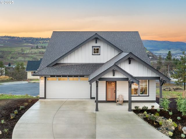 417 PARK Pl, The Dalles, OR 97058