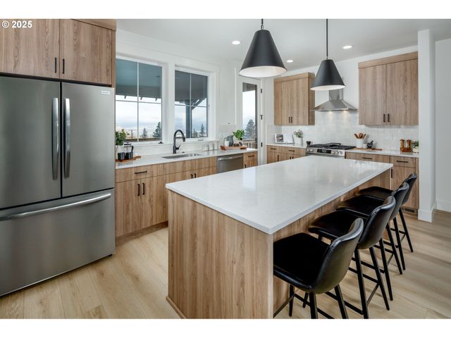 417 PARK Pl, The Dalles, OR 97058