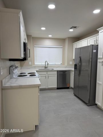 17737 W HEARN Road, Surprise, AZ 85388