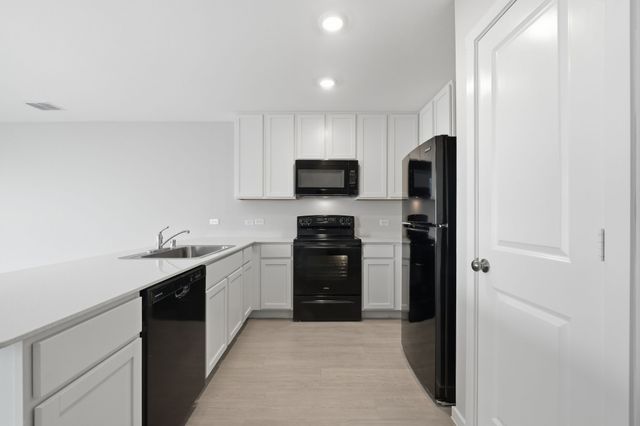 205 Poplar Place, Wilmer, TX 75172
