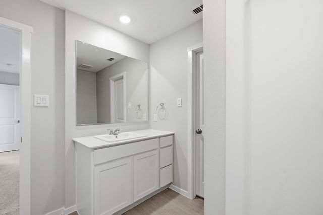 205 Poplar Place, Wilmer, TX 75172