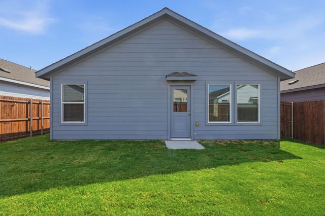 205 Poplar Place, Wilmer, TX 75172