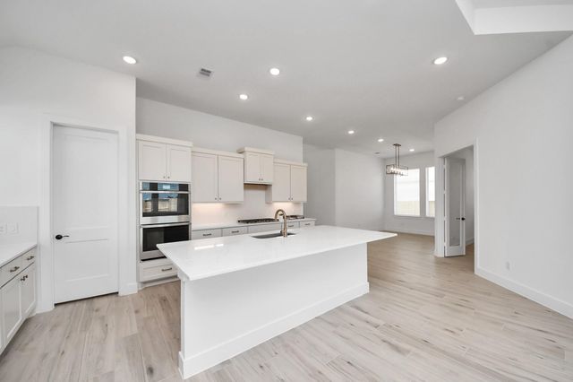 9510 Chateau Hill, Manvel, TX 77578