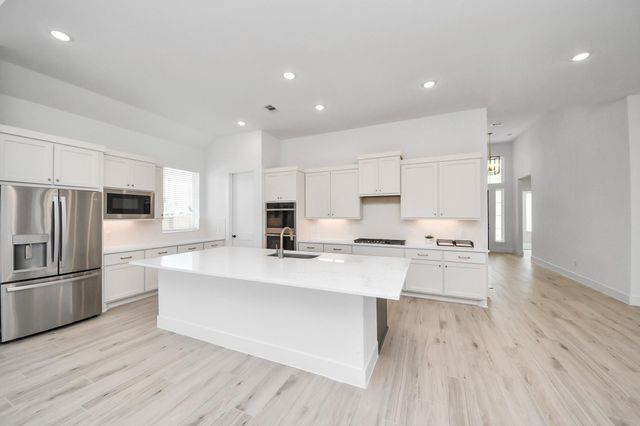 9510 Chateau Hill, Manvel, TX 77578
