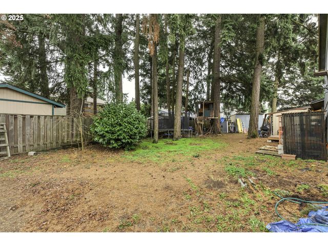 19820 Ne HASSALO Ct, Portland, OR 97230