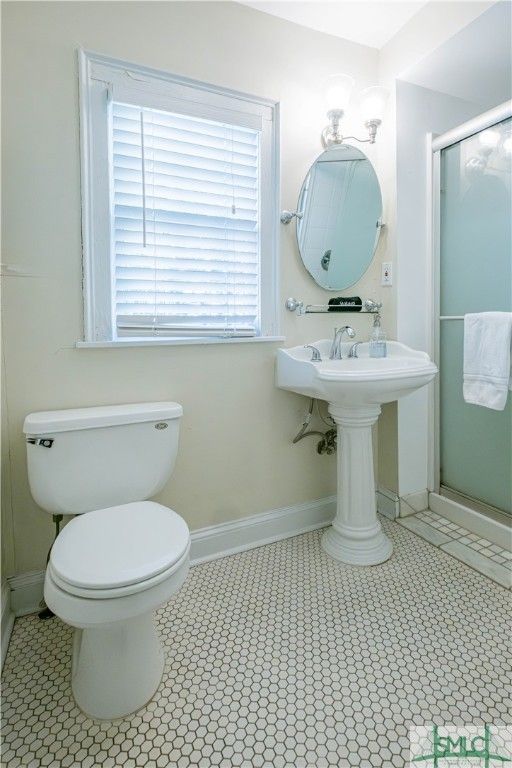 Image 17 of property listing at 117 - 119 Houston Street, Savannah, GA 31401