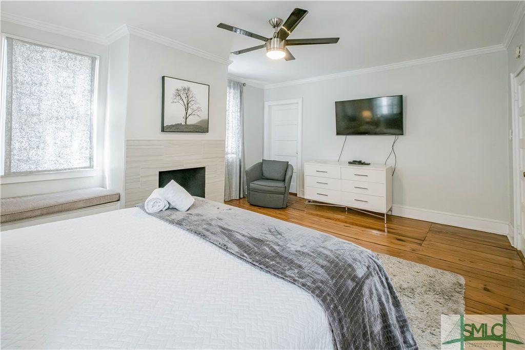 Image 31 of property listing at 117 - 119 Houston Street, Savannah, GA 31401