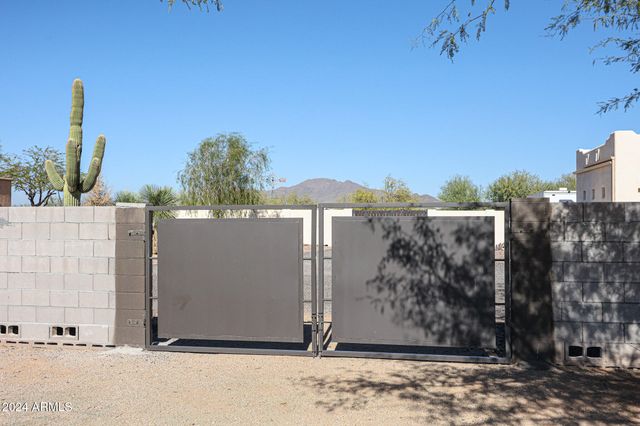 38234 N 15TH Avenue, Phoenix, AZ 85086