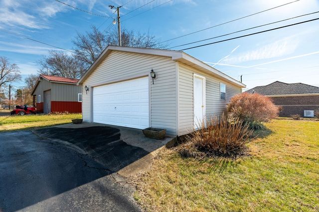 204 Ridgehill Dr, Hopkinsville, KY 42240