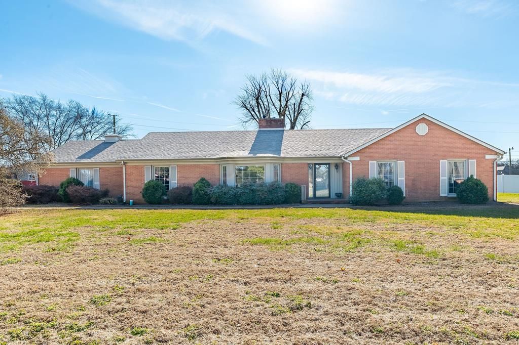204 Ridgehill Dr, Hopkinsville, KY 42240