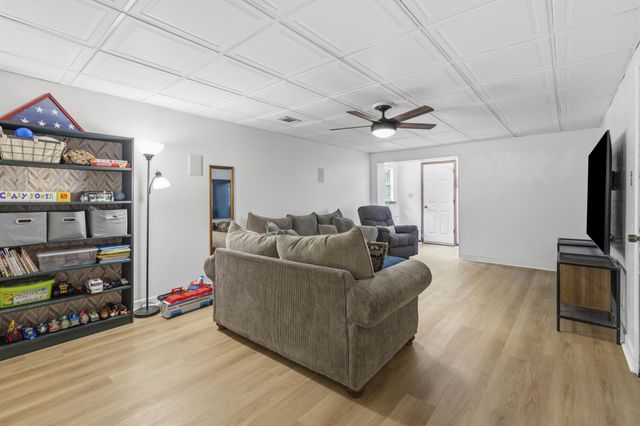 11 E Larry Circle, Ringgold, GA 30736