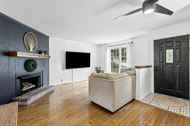 11 E Larry Circle, Ringgold, GA 30736