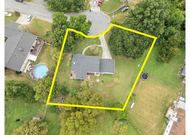 11 E Larry Circle, Ringgold, GA 30736