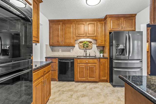 11 E Larry Circle, Ringgold, GA 30736