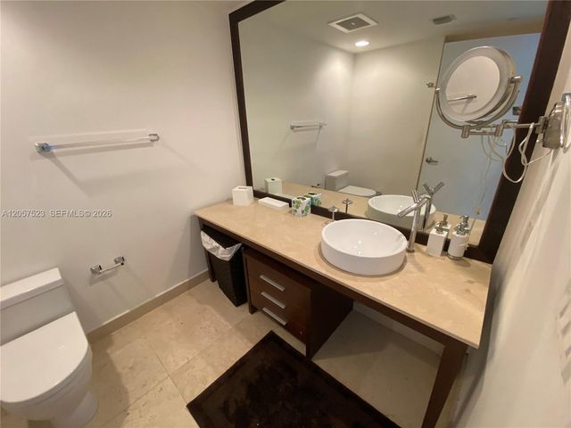 465 Brickell Ave 5304, Miami, FL 33131