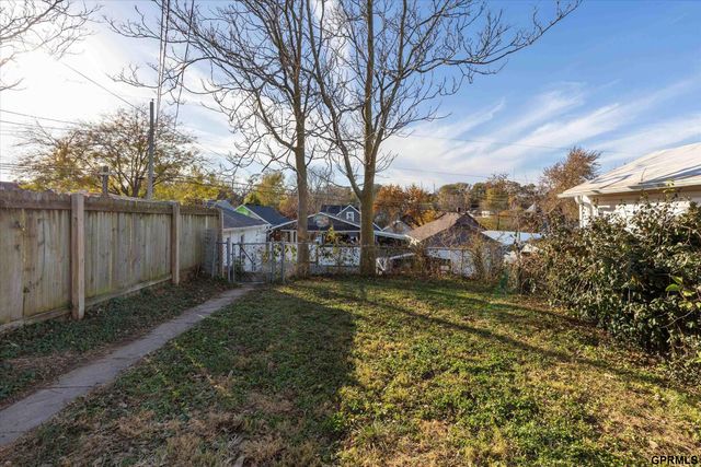 5112 S 20 Street, Omaha, NE 68107