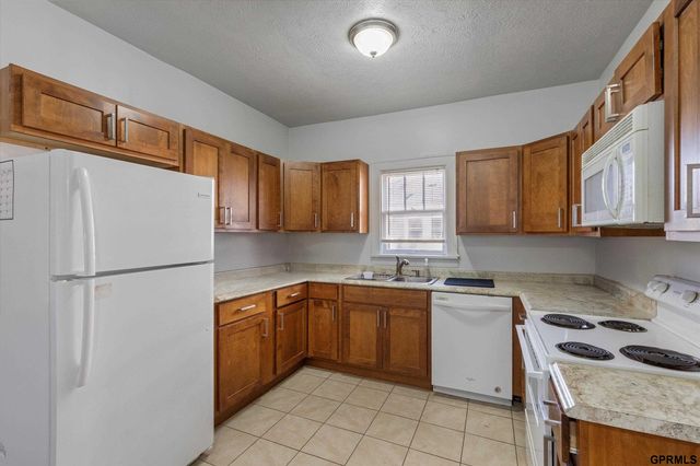 5112 S 20 Street, Omaha, NE 68107