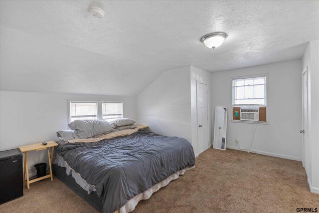 5112 S 20 Street, Omaha, NE 68107