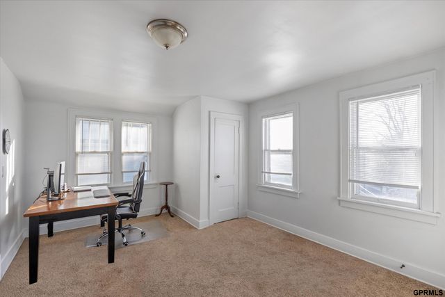 5112 S 20 Street, Omaha, NE 68107