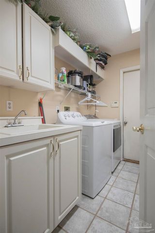 5130 Yesteroaks Cir, Pensacola, FL 32504