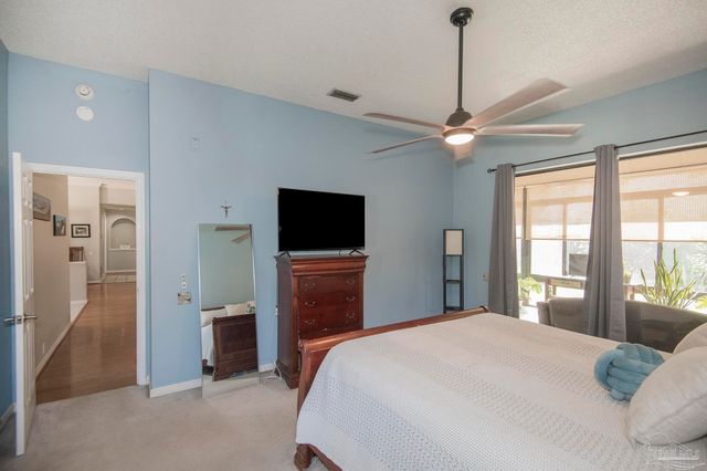 5130 Yesteroaks Cir, Pensacola, FL 32504