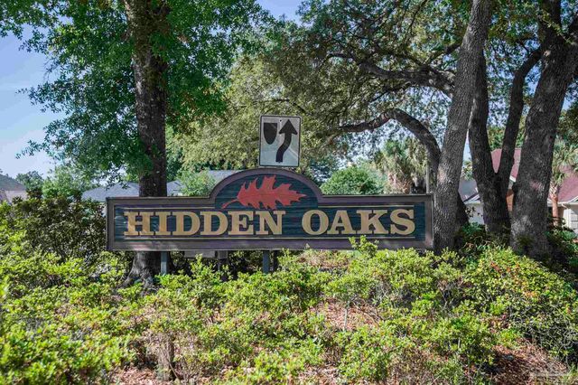 5130 Yesteroaks Cir, Pensacola, FL 32504