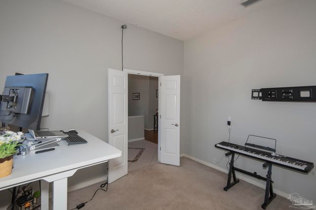 5130 Yesteroaks Cir, Pensacola, FL 32504