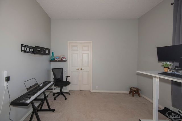 5130 Yesteroaks Cir, Pensacola, FL 32504