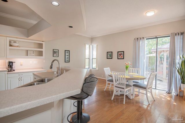 5130 Yesteroaks Cir, Pensacola, FL 32504