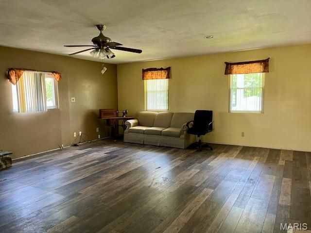 180 Chinon Drive, St Louis, MO 63129