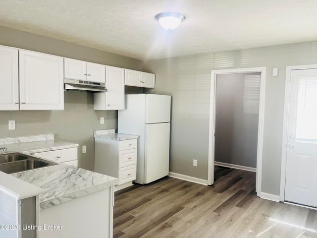 824 Dresden Ave, Louisville, KY 40215