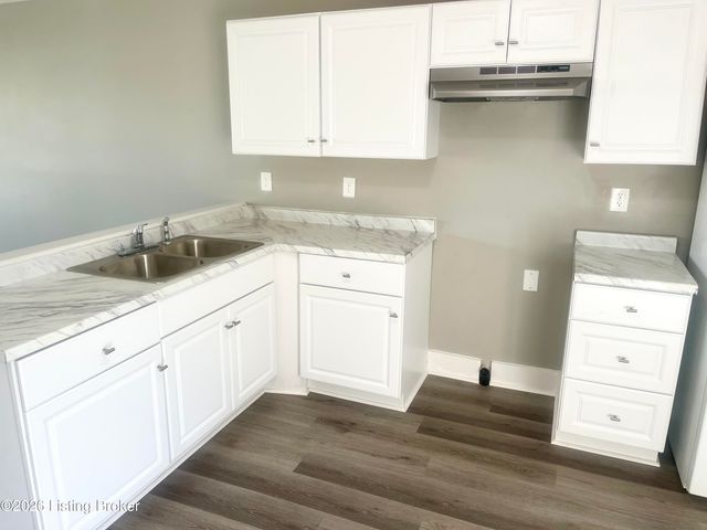 824 Dresden Ave, Louisville, KY 40215