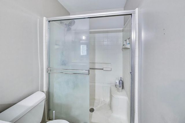 76 Cambridge Avenue 76, Streamwood, IL 60107