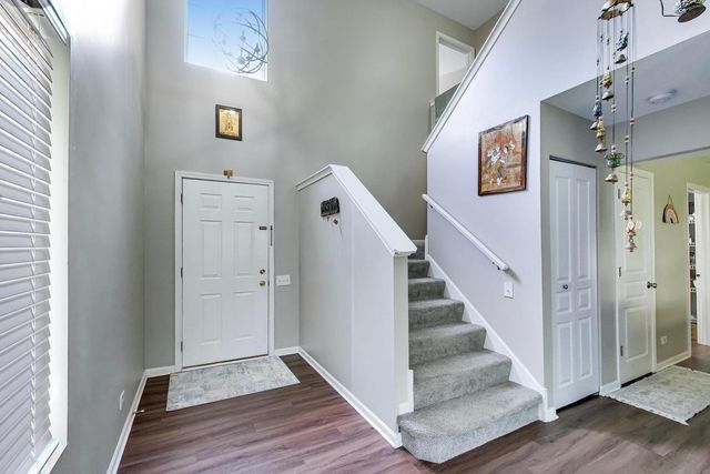 76 Cambridge Avenue 76, Streamwood, IL 60107