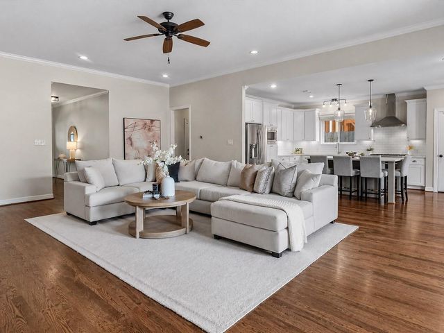 1451 Cheshire Lane, Houston, TX 77018