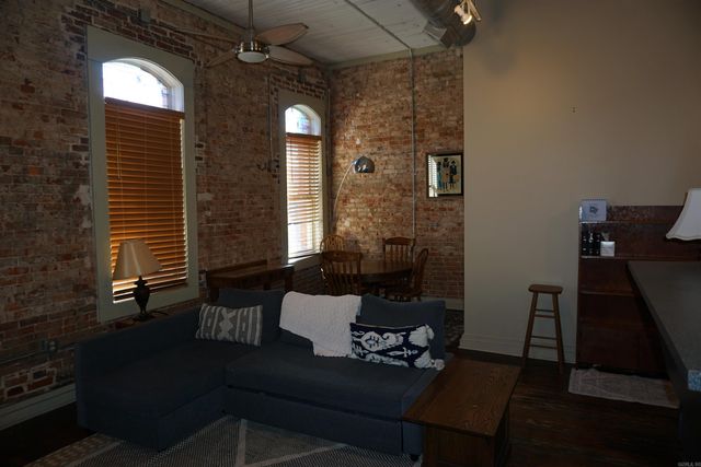 241 S Main, Jonesboro, AR 72401