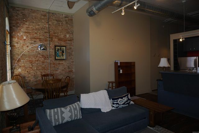 241 S Main, Jonesboro, AR 72401