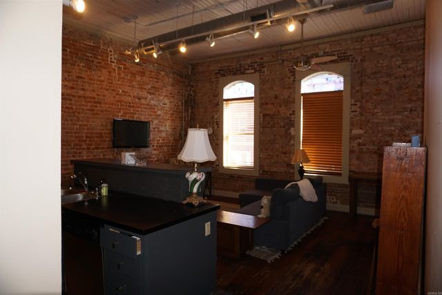 241 S Main, Jonesboro, AR 72401