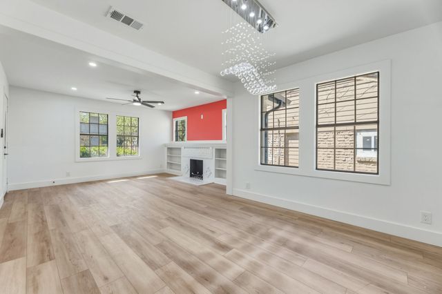 311 Beckleywood Boulevard, Dallas, TX 75224