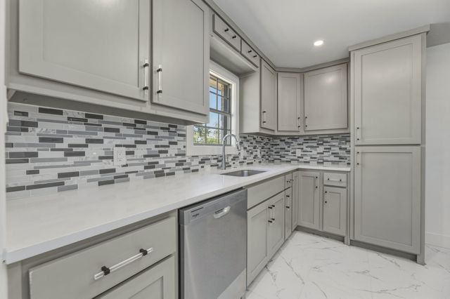 311 Beckleywood Boulevard, Dallas, TX 75224