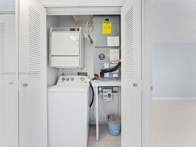 8005 Lake Dr 408, Doral, FL 33166