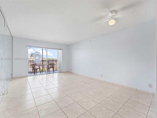 8005 Lake Dr 408, Doral, FL 33166