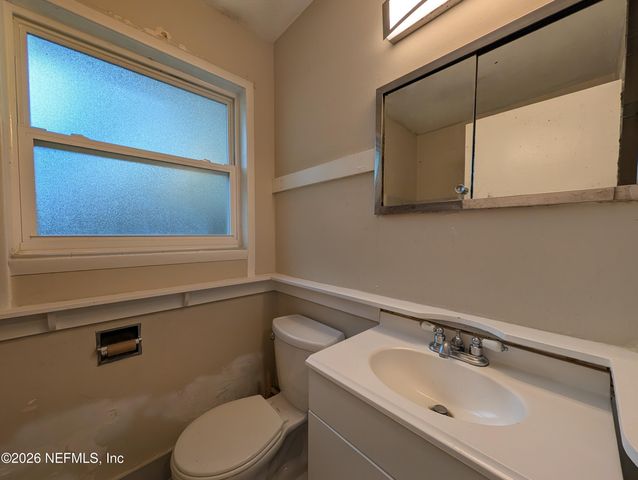 2225 THIERVY Drive, Jacksonville, FL 32210