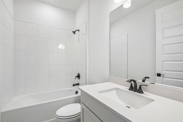192 SHADY EDGE LOOP, Nokomis, FL 34275