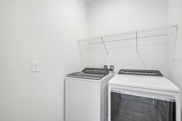 192 SHADY EDGE LOOP, Nokomis, FL 34275