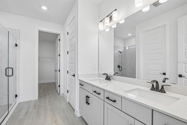 192 SHADY EDGE LOOP, Nokomis, FL 34275