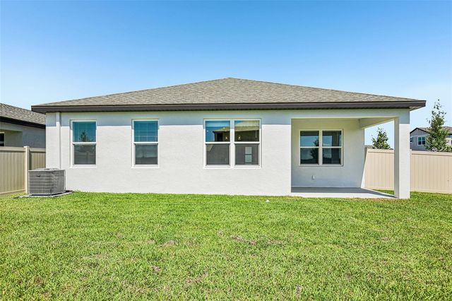 192 SHADY EDGE LOOP, Nokomis, FL 34275