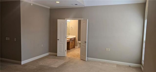 5413 W 145th Terrace, Leawood, KS 66224